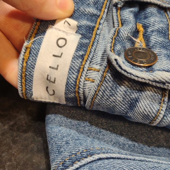 Crop Jeans - Picture 3 of 4